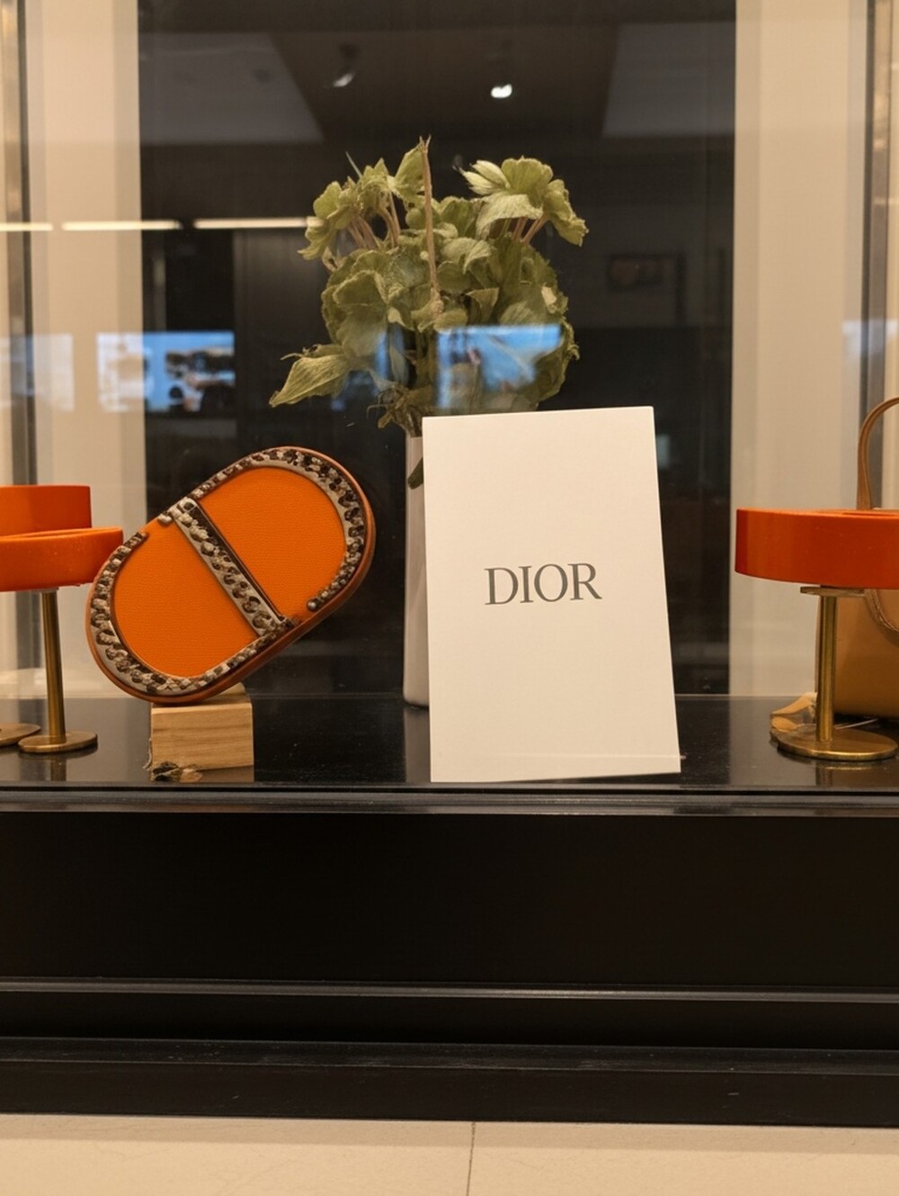 DIOR pocket Mirror Or Phone Stand
